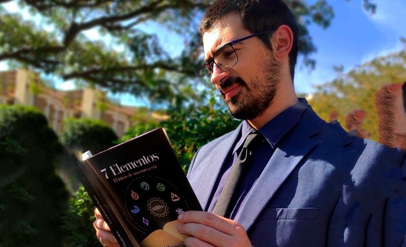 Gerard Ramoneda Hinojosa presenta ‘7 Elementos’, una aventura en la fantasía medieval