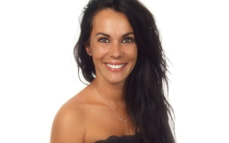 Laura Parras presenta ‘Una mirada diferente’, un relato real sobre la vida y sus reflexiones