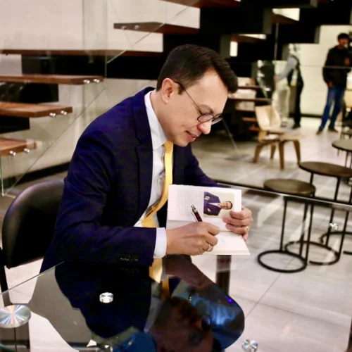 David Jaramillo Burgos consolida su propuesta sobre el amor consciente