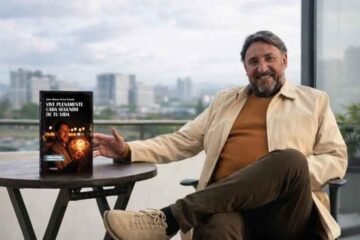Jairo Alfonso Perea Posada presenta una obra pensada para acompañar el crecimiento personal en el día a día