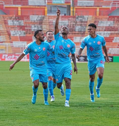 Deportivo Garcilaso venció en casa a Alianza Atlético 2-1 y avanzó en la tabla del Apertura