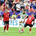 Austria y Argelia empataron 3-3 y ambos clasificaron a los dieciseisavos de final