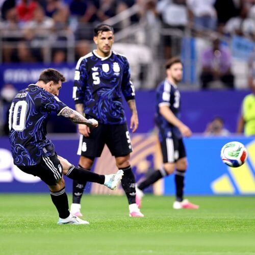 Argentina cerró primera fase con puntaje perfecto al vencer a Jordania 3-1 por el Grupo «J»
