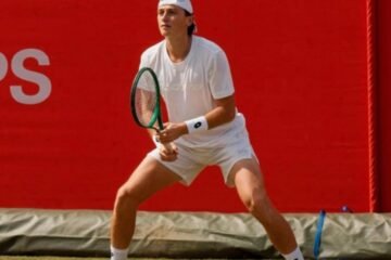 Ignacio Buse pasó a cuartos de final de dobles junto al español Cervantes en el ATP de Gstaad-Suiza