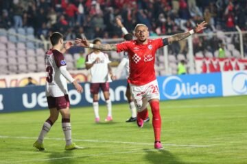 Cienciano goleó a Lanús 4-0 y pasó a Octavos de Final de la Sudamericana y Botafogo lo espera