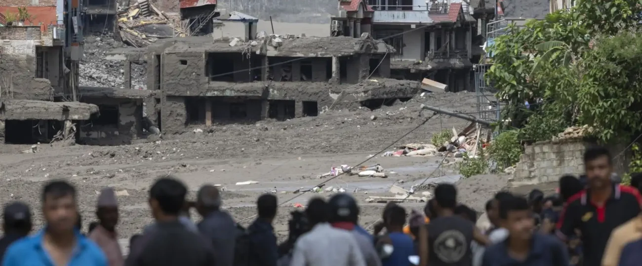 Al menos 359 muertos y más de 1.300 desaparecidos tras inundaciones entre Nepal y el Tíbet