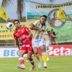 Juan Pablo II y Atlético Grau no se hicieron nada terminaron empatados 0-0