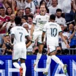 Real Madrid goleó al Rayo Vallecano 4-1 y alcanzó en la cima al Barcelona en la Liga de España