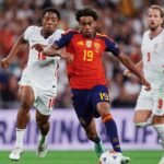 España debutó con triunfo de visita ante Inglaterra 3-2 en la Nations League